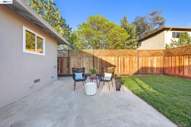 2151 Elm St, Livermore, CA 94551