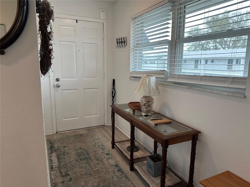 Image 5 of property listing at 204 46TH AVENUE TERRACE W 410, Bradenton, FL 34207