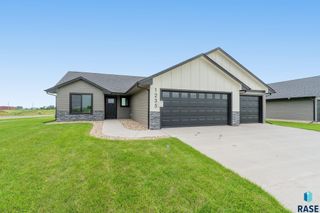 1235 E WAYNE Pl, Tea, SD 57064