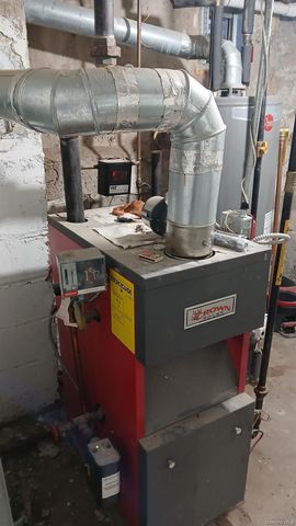 11633 198th Street, Saint Albans, NY 11412