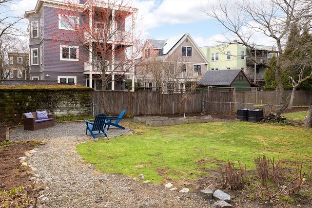 97 Fayerweather Street 1, Cambridge, MA 02138