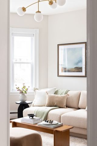 97 Fayerweather Street 1, Cambridge, MA 02138