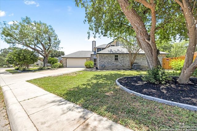 10133 Sandyglen, San Antonio, TX 78240