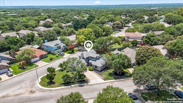 10133 Sandyglen, San Antonio, TX 78240