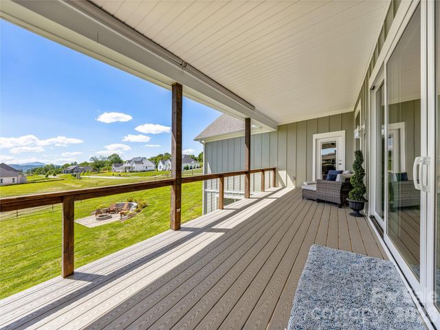 16 Pisgah Ridge Trail, Mills River, NC 28759