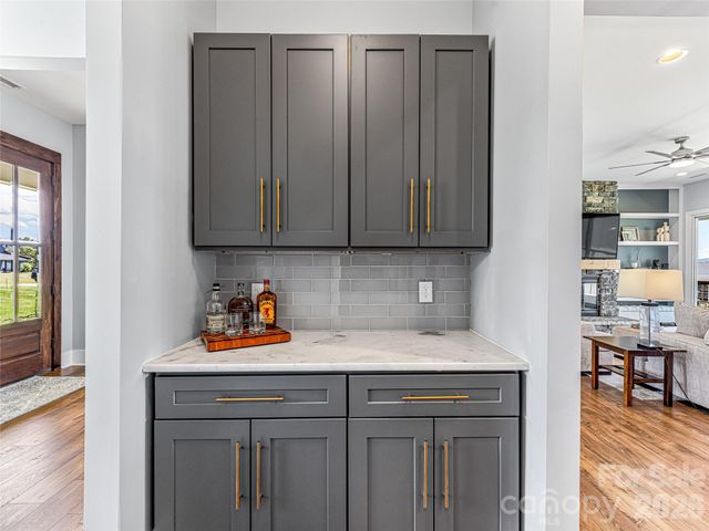 16 Pisgah Ridge Trail, Mills River, NC 28759
