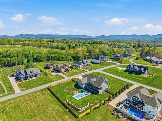 16 Pisgah Ridge Trail, Mills River, NC 28759