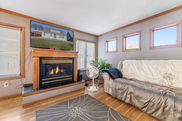 616 E Sarnia Street, Winona, MN 55987