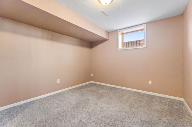 616 E Sarnia Street, Winona, MN 55987