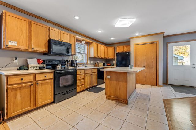 616 E Sarnia Street, Winona, MN 55987