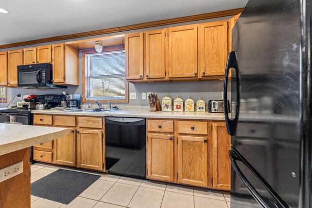 616 E Sarnia Street, Winona, MN 55987