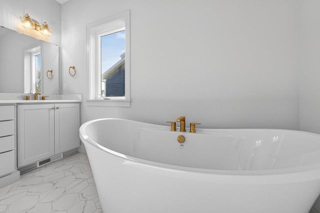 1438 Greenleaf Court, Sun Prairie, WI 53590