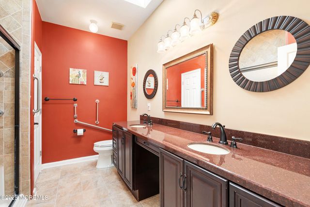 10 Hampton Road, Manahawkin, NJ 08050