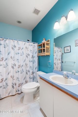 10 Hampton Road, Manahawkin, NJ 08050