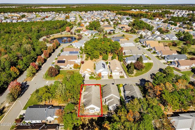 10 Hampton Road, Manahawkin, NJ 08050