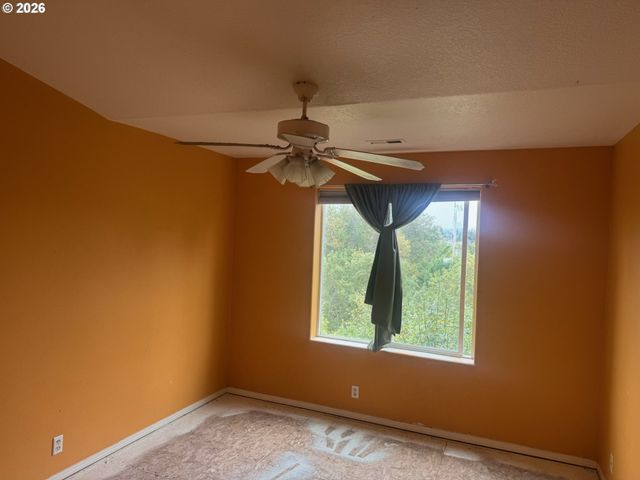 20610 Nw SEDONA Ln, Beaverton, OR 97006