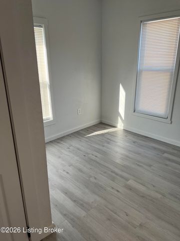 4813 E Manslick Rd 3, Louisville, KY 40023