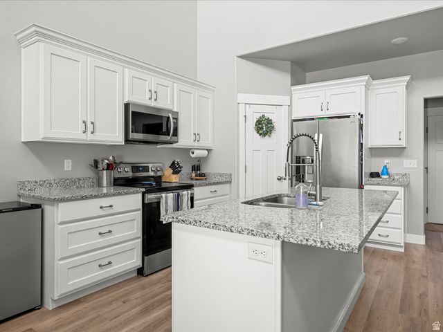 2360 W HOWARD ST, West Haven, UT 84401