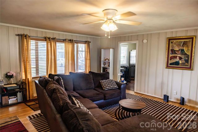 3828 Plainview Road, Charlotte, NC 28208