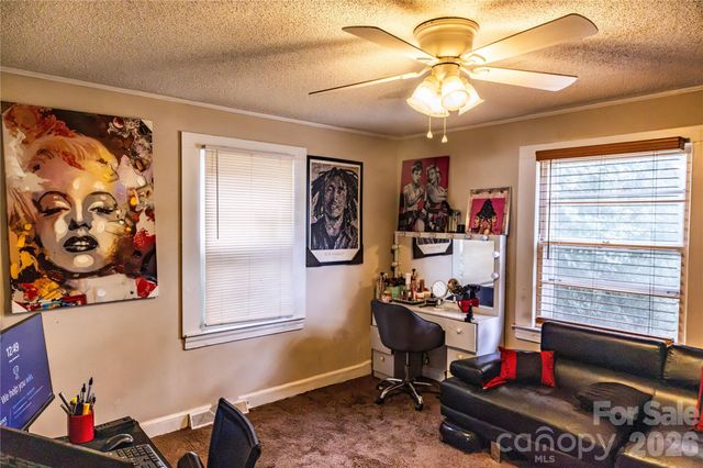 3828 Plainview Road, Charlotte, NC 28208