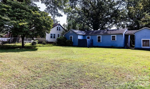 3828 Plainview Road, Charlotte, NC 28208