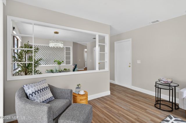 3042 HAMPSTEAD Drive, Jacksonville, FL 32225