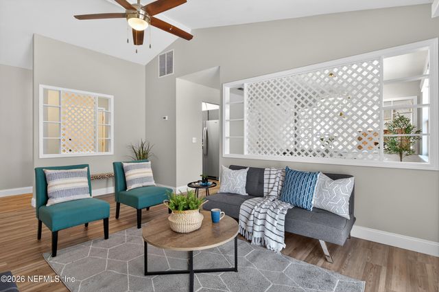 3042 HAMPSTEAD Drive, Jacksonville, FL 32225