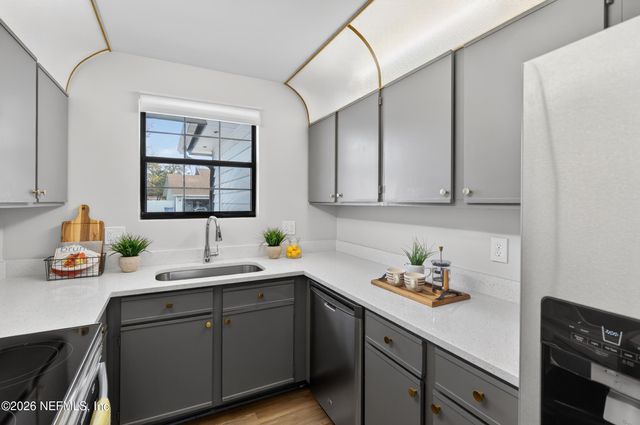 3042 HAMPSTEAD Drive, Jacksonville, FL 32225