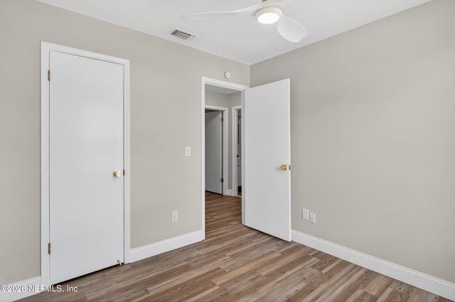 3042 HAMPSTEAD Drive, Jacksonville, FL 32225