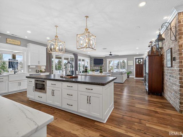 15306 Covington Road, Fort Wayne, IN 46814