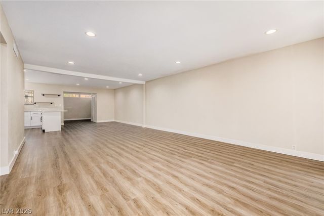 850 Tam O Shanter, Las Vegas, NV 89109