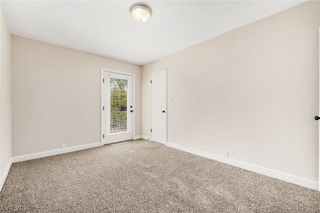 850 Tam O Shanter, Las Vegas, NV 89109