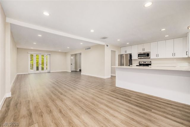 850 Tam O Shanter, Las Vegas, NV 89109