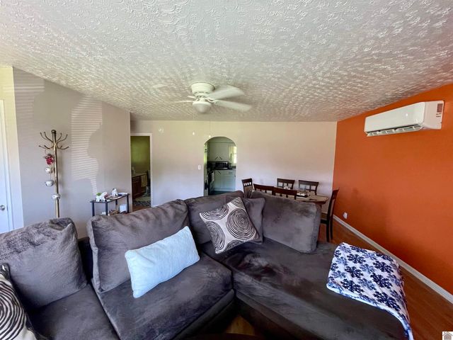 38 Orchard Drive, Clinton, KY 42031