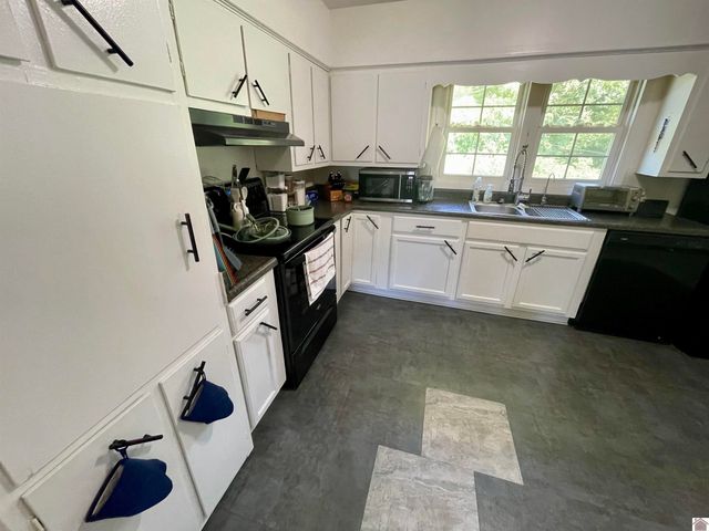 38 Orchard Drive, Clinton, KY 42031