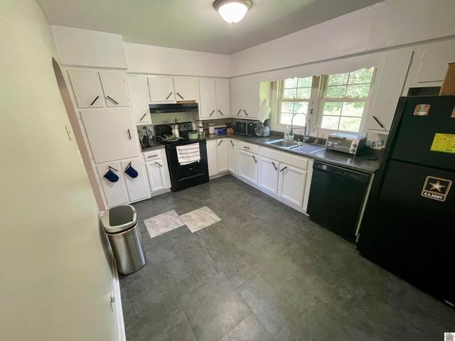 38 Orchard Drive, Clinton, KY 42031