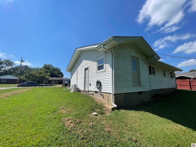 38 Orchard Drive, Clinton, KY 42031