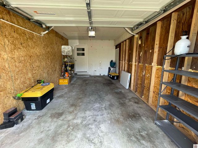 38 Orchard Drive, Clinton, KY 42031