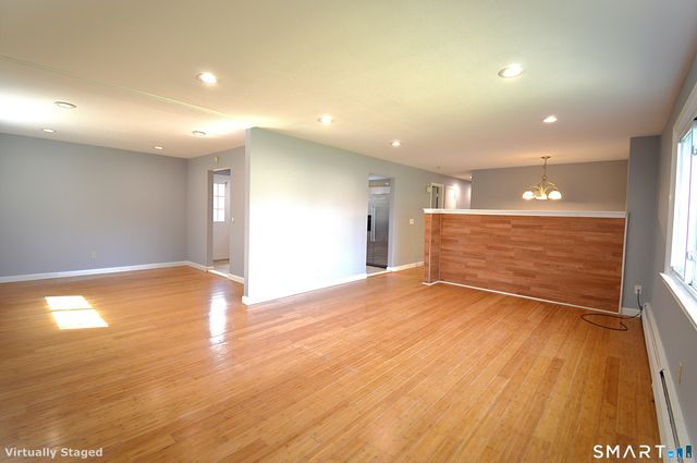 7 Saddle Drive, West Haven, CT 06516