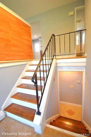 7 Saddle Drive, West Haven, CT 06516