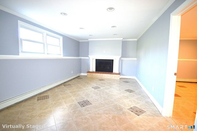 7 Saddle Drive, West Haven, CT 06516