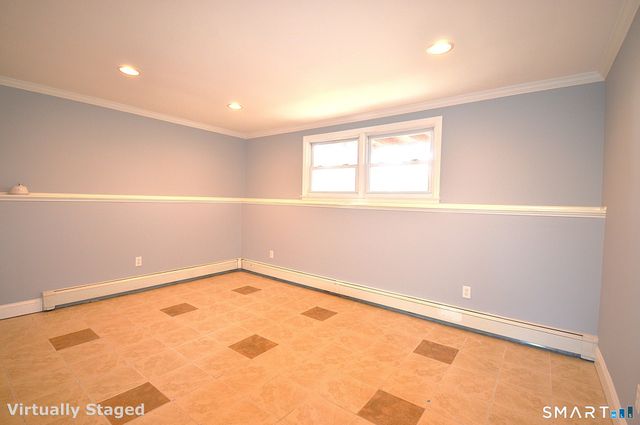 7 Saddle Drive, West Haven, CT 06516