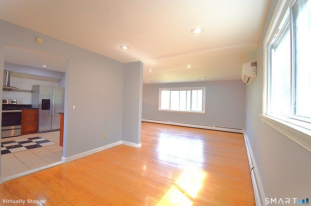 7 Saddle Drive, West Haven, CT 06516