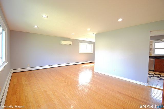 7 Saddle Drive, West Haven, CT 06516