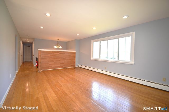 7 Saddle Drive, West Haven, CT 06516