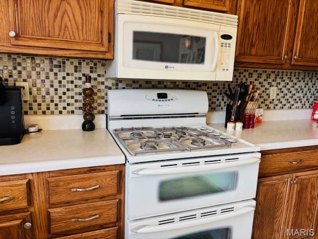 205 and 207 Center Point Rd, Steelville, MO 65565