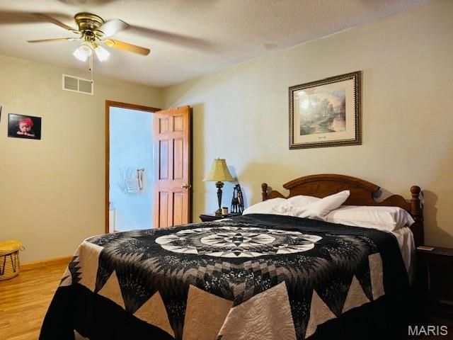 205 and 207 Center Point Rd, Steelville, MO 65565