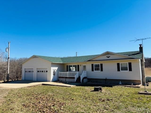 205 and 207 Center Point Rd, Steelville, MO 65565