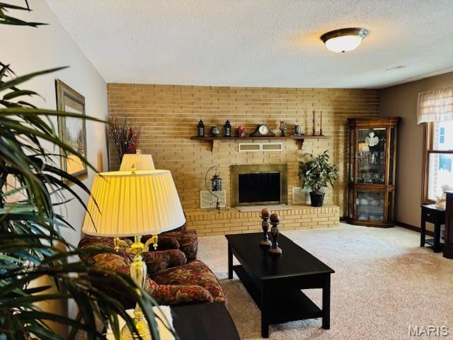 205 and 207 Center Point Rd, Steelville, MO 65565