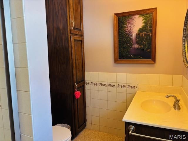 205 and 207 Center Point Rd, Steelville, MO 65565